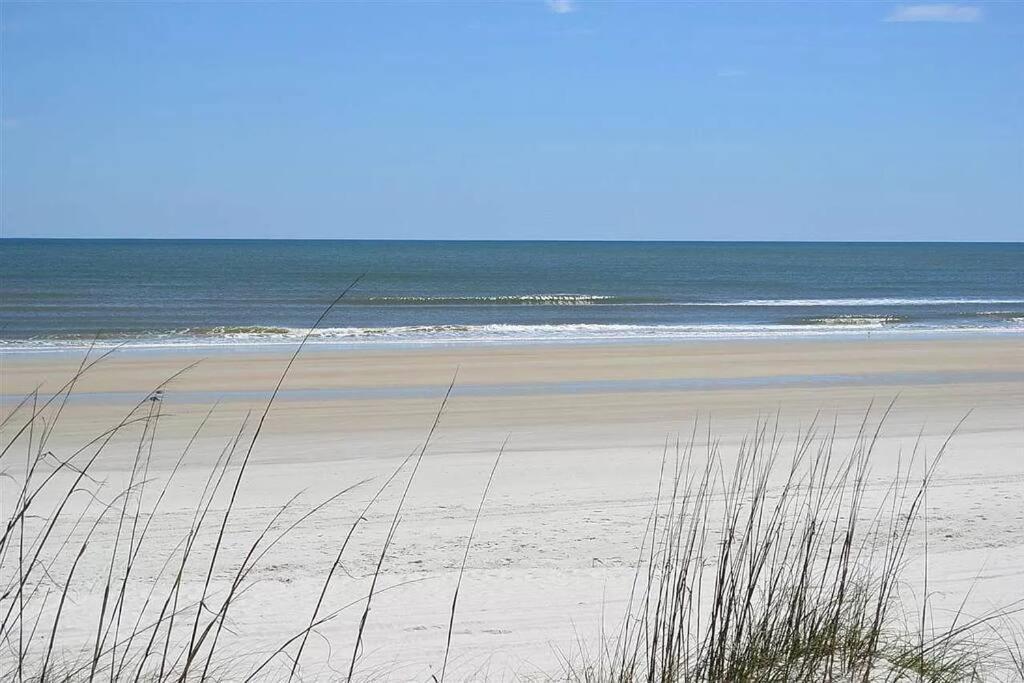 Beachfront Community Sunny Walk To Ocean Pool Spa Villa St. Augustine Exterior photo